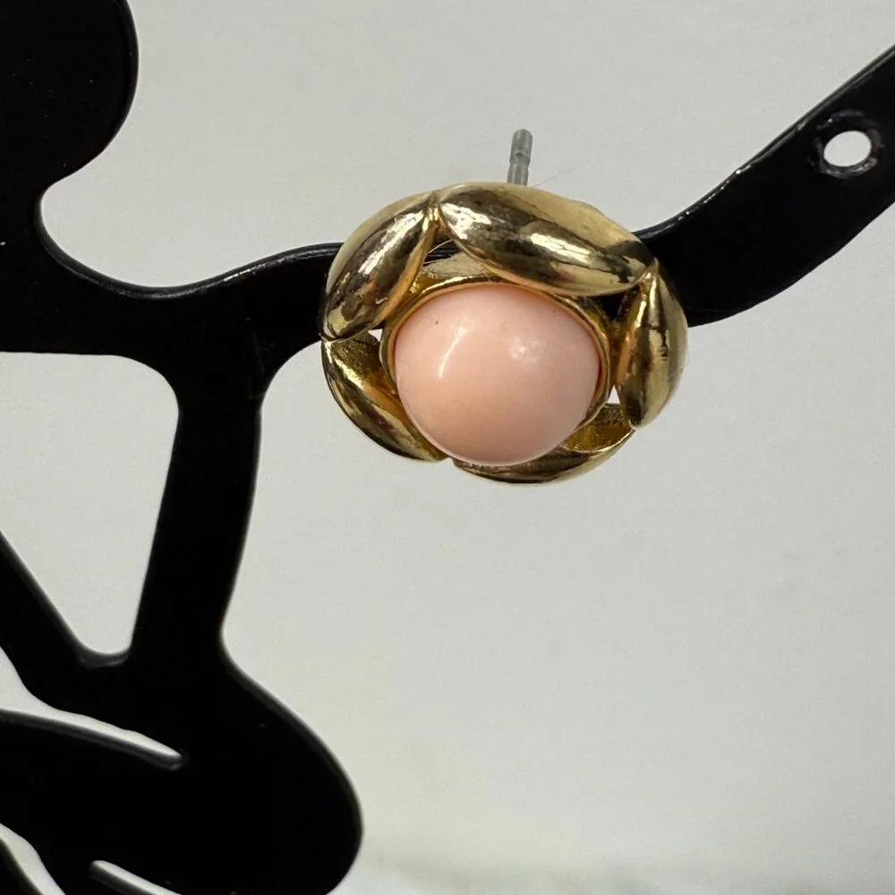 Vintage Avon Round Pale Pink Gold Tone Pierced Earrings